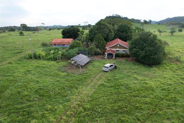 PROPRIEDADE A VENDA